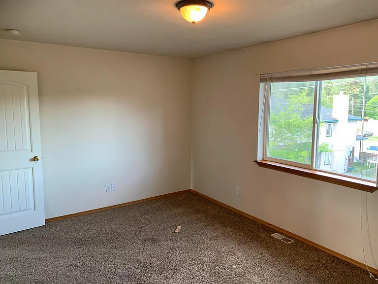 1304 N Kaleigh Ct — Photo 8