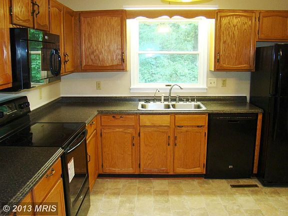 5th image of 112 Bell Haven Cir