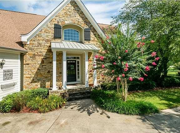 2nd image of 4425 Cummings Cove Dr