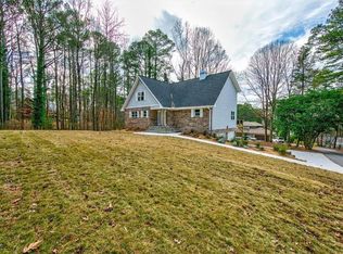 6596 Garrett Rd, Buford, GA 30518