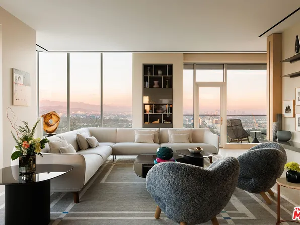 1200 Club View Dr Penthouse 20, Los Angeles, CA 90024
