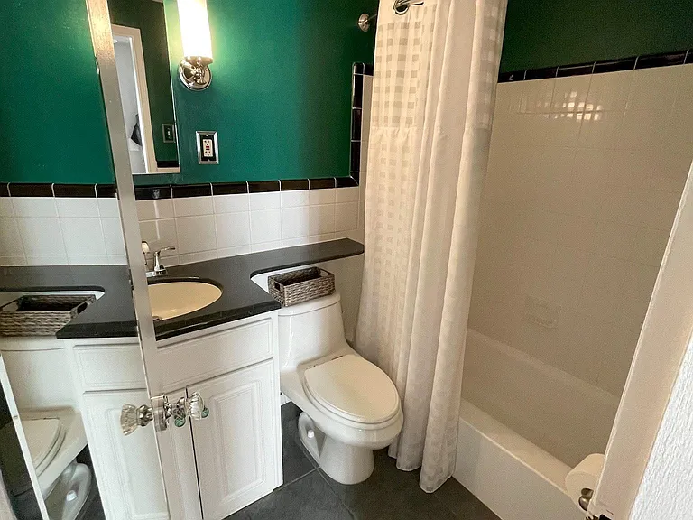 101 N Carolina Ave SE #208 — Photo 5