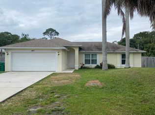 5807 Cassia Dr, Fort Pierce, FL 34982