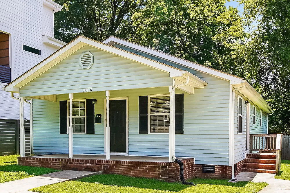 3 bed, 2.0 bath, 1288 sqft, $2,830 — Photo 3