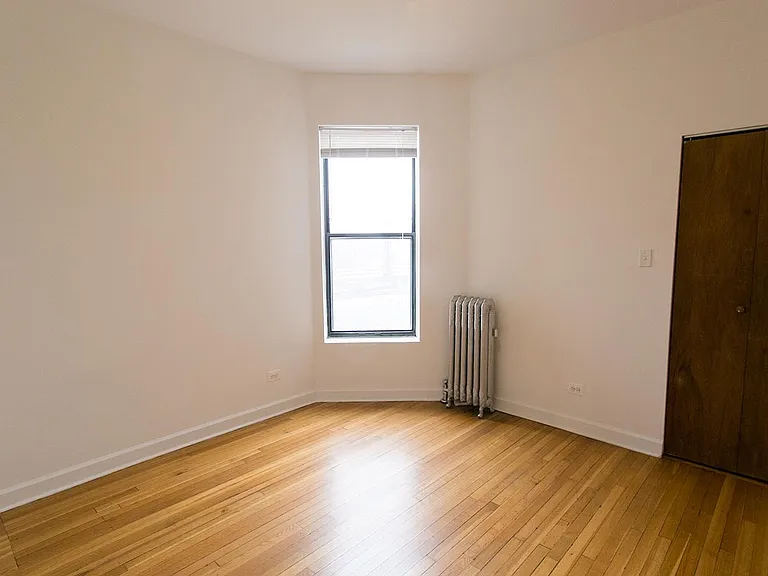 5500 S. Cornell Avenue — Photo 5