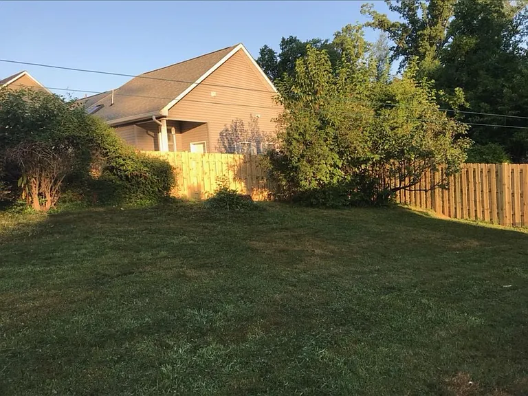1914 Storm Dr — Photo 20