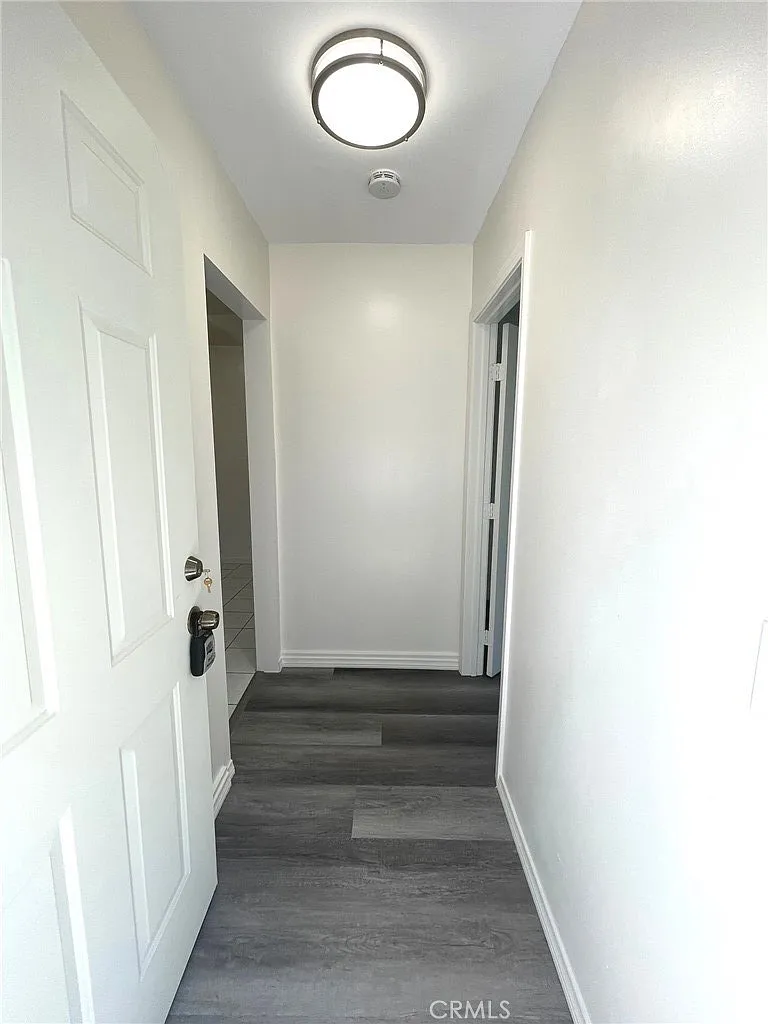 1 bed, 500 sqft, $1,550 — Photo 3