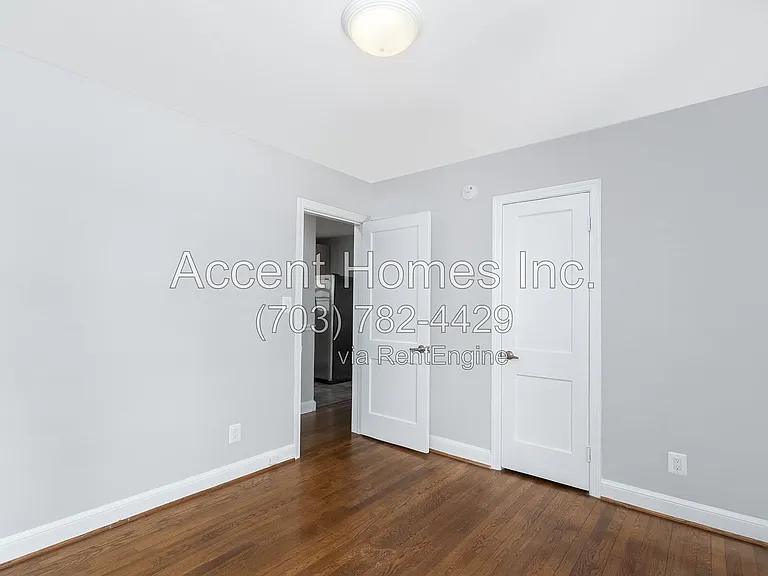 813 31st St S — Photo 26
