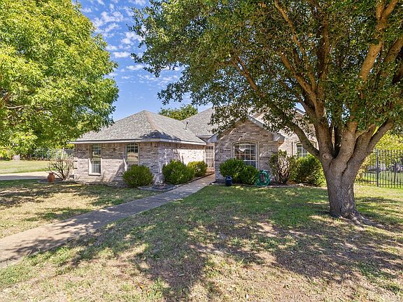 2nd image of 6412 Bluebonnet Dr