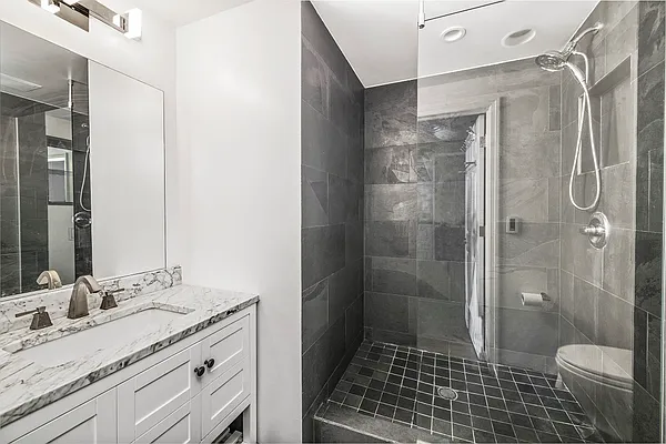 Sold by Compass | media 5