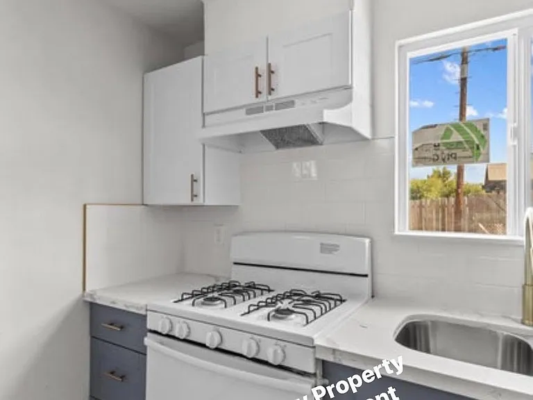 207 Pleasant St #A — Photo 5