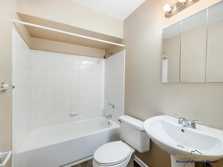 1088 Studebaker Ave — Photo 21