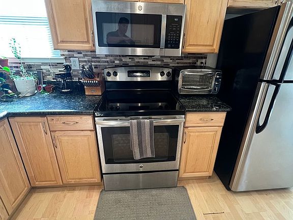 5th image of 2809 Shasta Dr