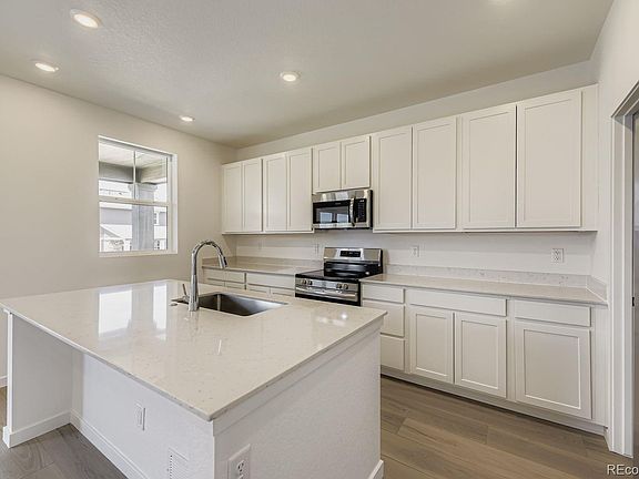 4th image of 663 N Deer Park Street