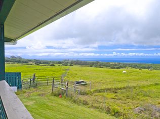 93-7015 Kamaoa Rd, Naalehu, HI 96772