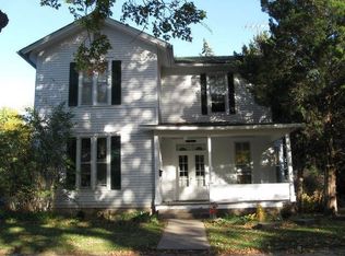 419 N 3rd St, Monmouth, IL 61462