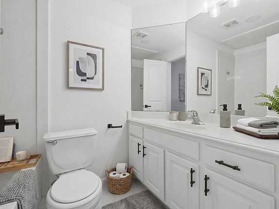 4th image of 1110 Birdsall St