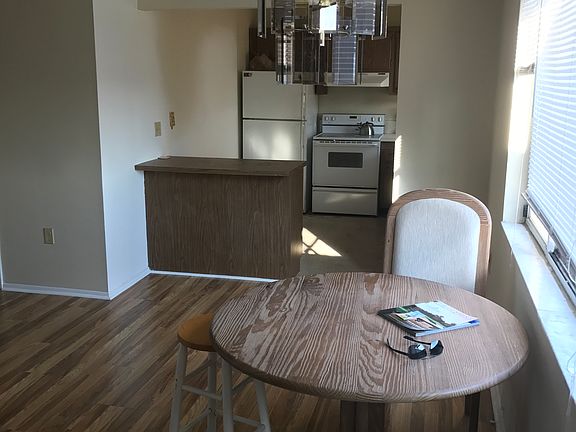 5th image of 4440 Ironwood Cir #510D