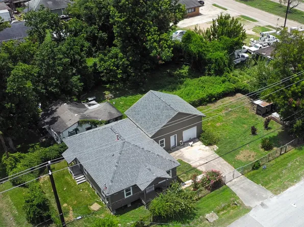 4301 Russell St, Houston, TX 77026