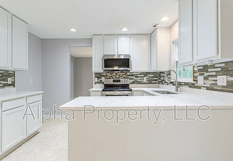 736 Bent Hollow Ct — Photo 9
