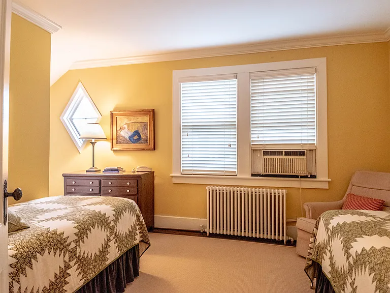 58 Layton Ave — Photo 9