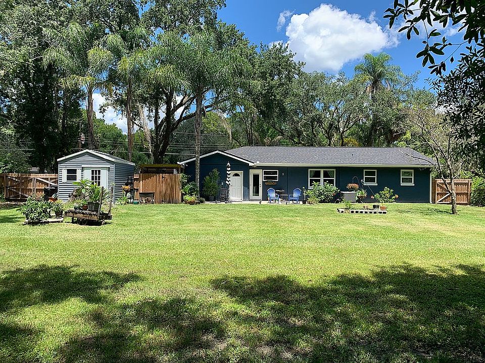 2nd image of 108 Palm Ter