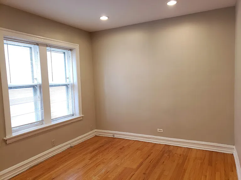 6964 N Ashland Blvd #1S — Photo 32