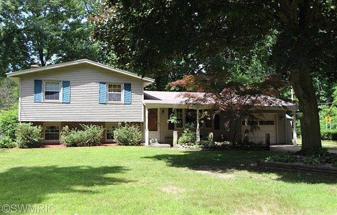 1st image of 1161 Wintergreen Dr