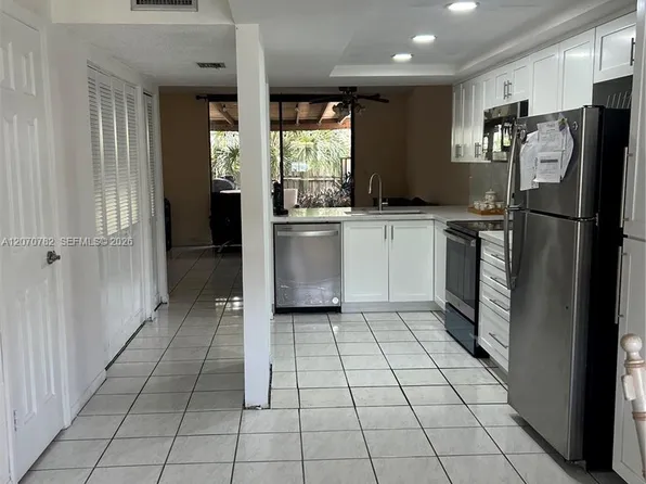 12242 SW 16th Ter #102-L, Miami, FL 33175