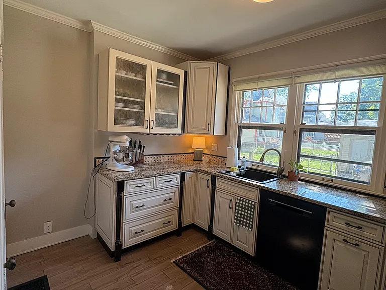 117 Benjamin Ave SE — Photo 4