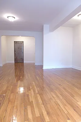 Rented by Metropolitan Equities | media 8