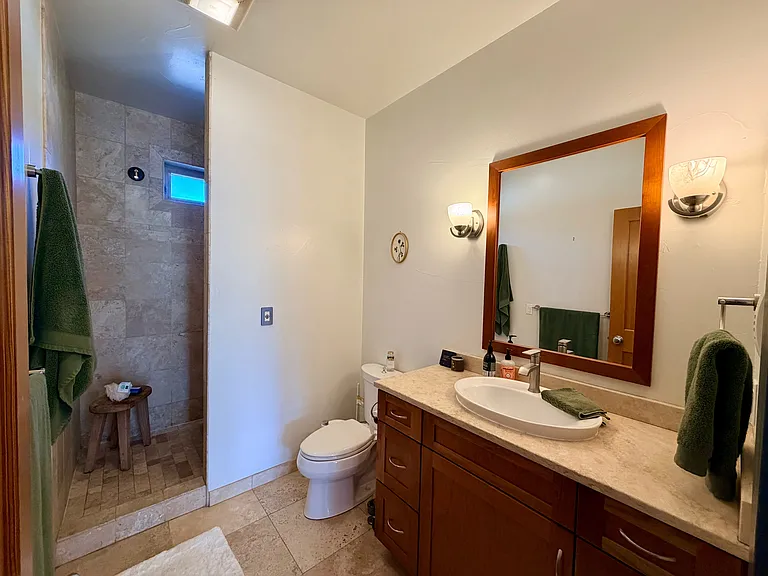 222 Inez St #A — Photo 9