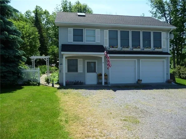 13672 County Route 123, Henderson Harbor, NY 13651