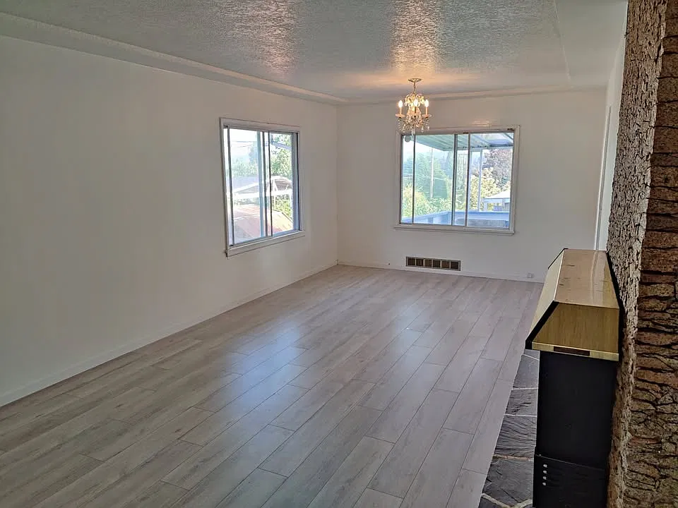 3 bed, 1.5 bath, 1000 sqft, $3,500 — Photo 1