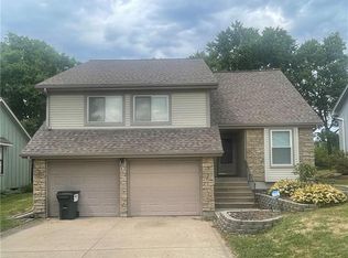 6906 E 144th St, Grandview, MO 64030