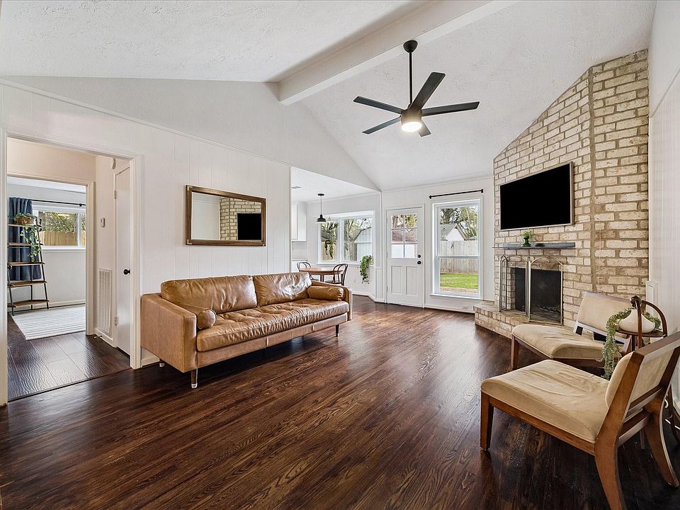 1st image of 9707 Lawngate Dr