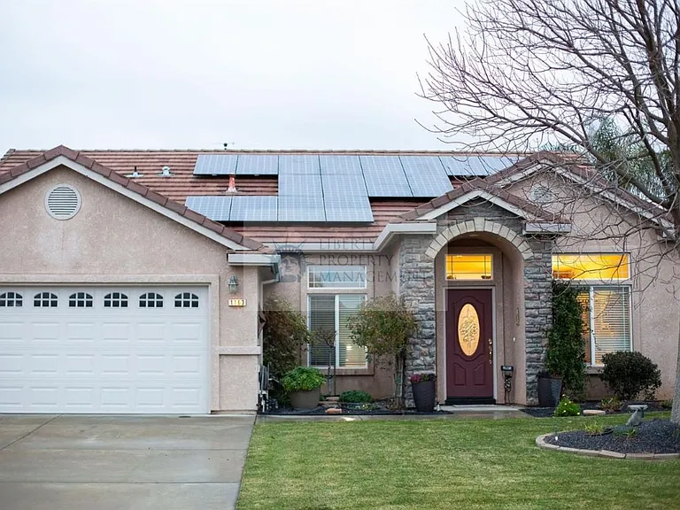 1163 Bailey Dr — Photo 1