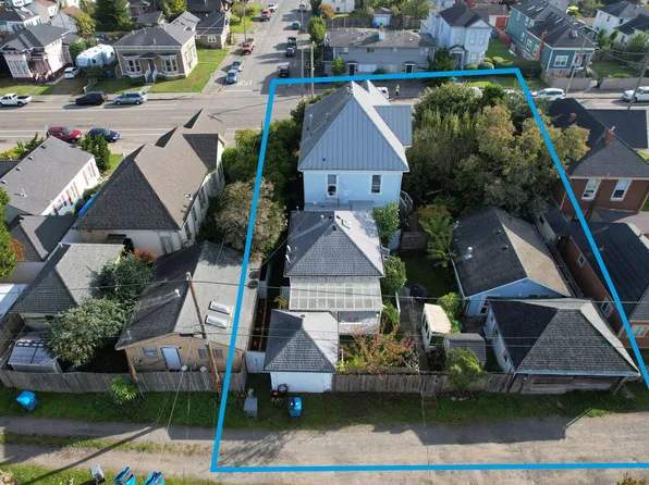 1102 J St, Eureka, CA 95501