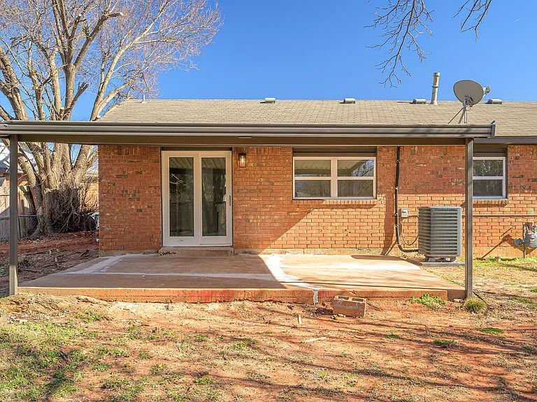 4001 SE 45th St — Photo 29