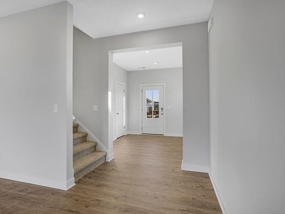 3rd image of 833 Anise Ln