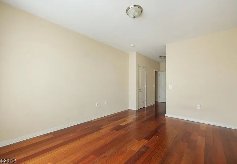 104 E Elizabeth Ave #303 — Photo 10