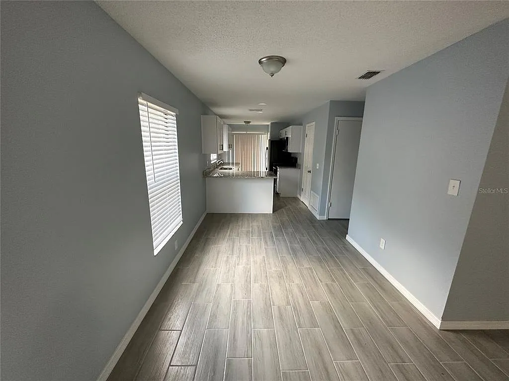 2 bed, 2.0 bath, 1040 sqft, $2,000 — Photo 4