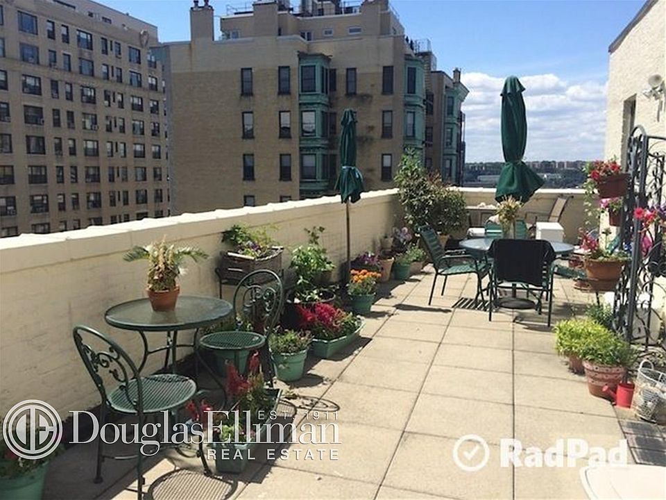 2nd image of 304 W 92nd St Ph C