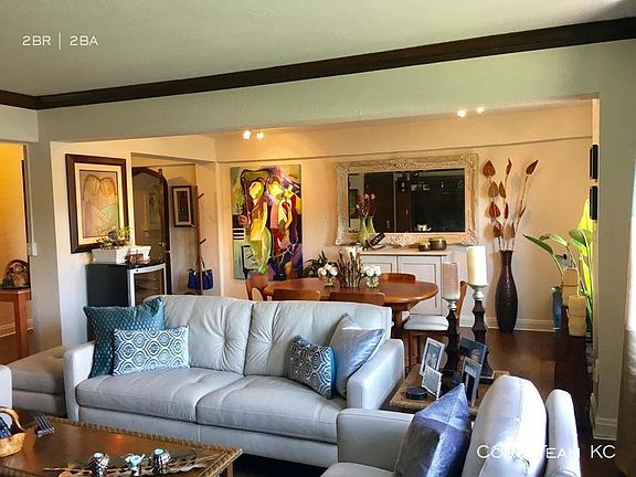 3rd image of 702 W 48th St #101