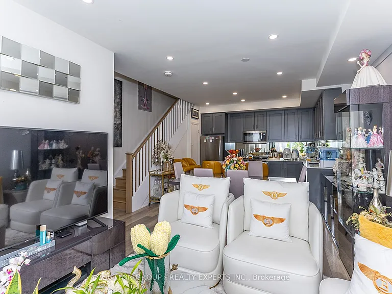 1190 Cawthra Rd #610 — Photo 9