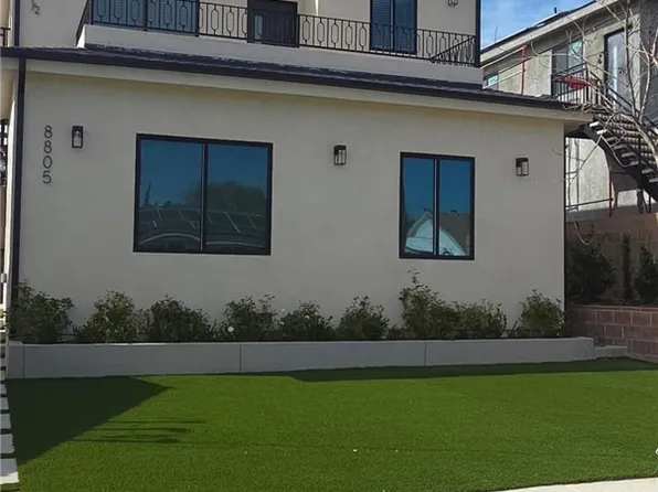 8805 Delco Ave, Winnetka, CA 91306