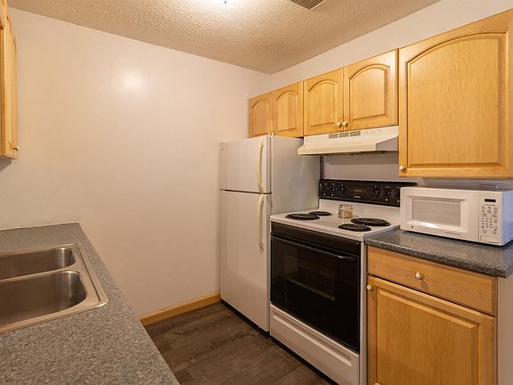 5th image of 3624 Westwood Northern Blvd Unit 40