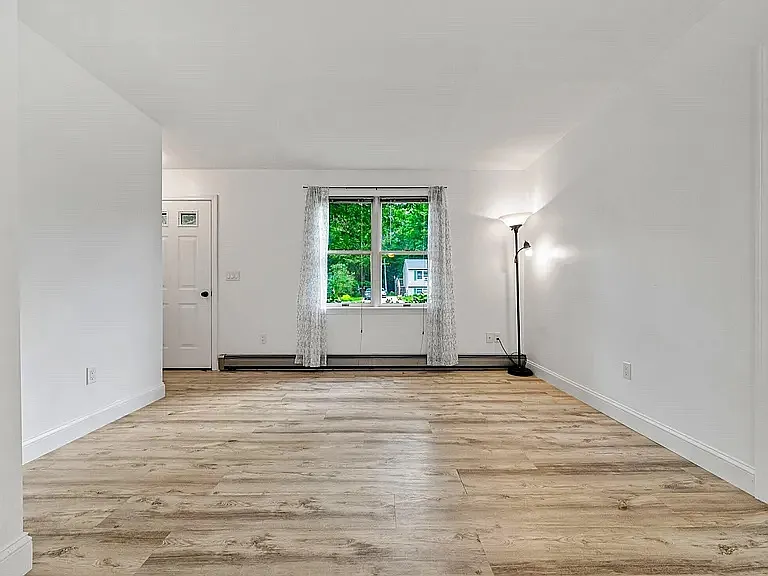 2 bed, 1456 sqft, $3,200 — Photo 3