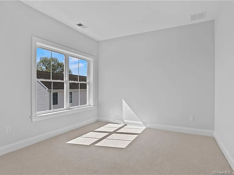 348 Halley Ave #348 — Photo 18