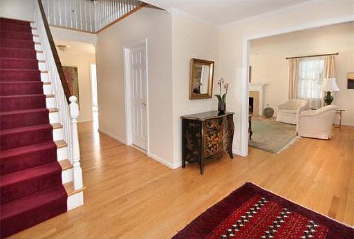 3rd image of 181 Bedford Rd